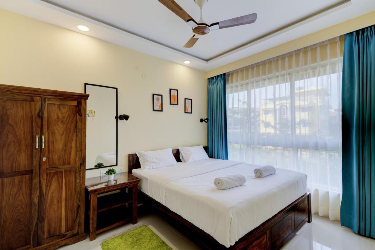 Luxe 2Bhk 10Min From Goi Airport With Pool Access Apartment Dabolim Exterior photo
