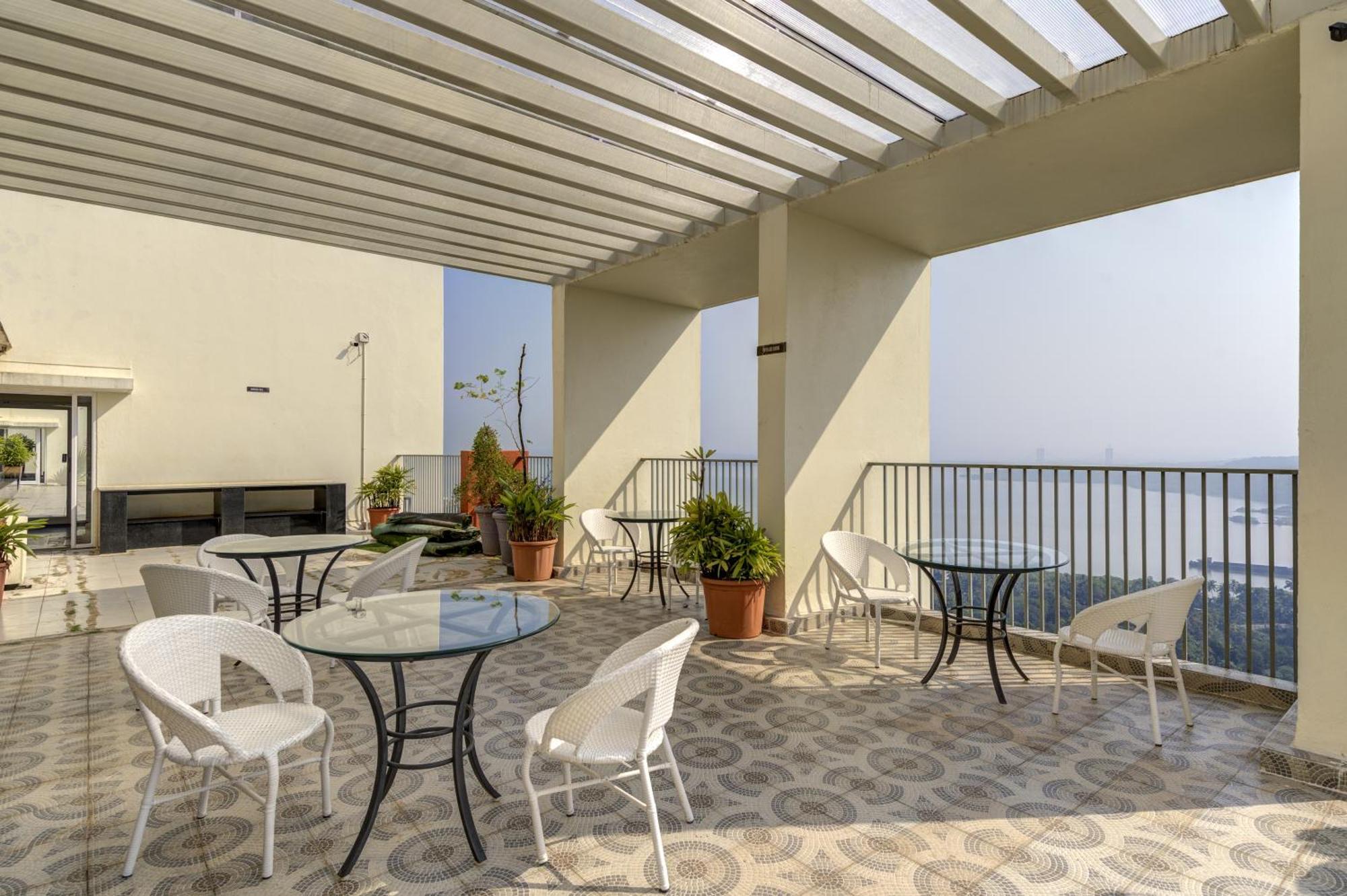 Luxe 2Bhk 10Min From Goi Airport With Pool Access Apartment Dabolim Exterior photo